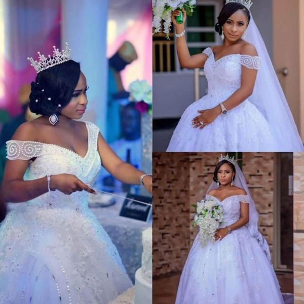 

luxury lace ball gown off the shoulder wedding dress beaded crystal pearls applique white vintage bridal gowns court train robe de mariee