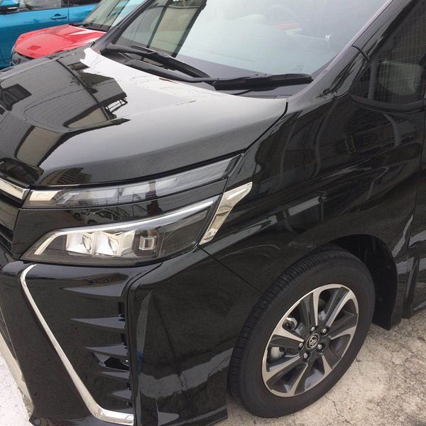 

jy 2pcs sus304 stainless steel front headlight side garnish trim car styling cover for toyota voxy r80 2017 facelift