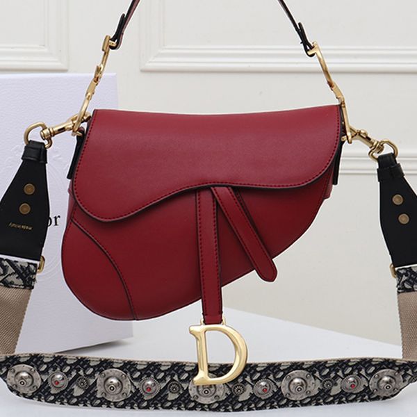 

high end designer luxury women handbags saddle bag elegant luxury shoulder messenger rivet broadband saddle bag size25.5x20x6.5cm type5