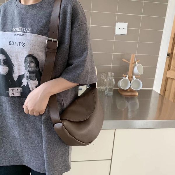 

2019 winter new vintage women small bags pu leather soft ladies shoulder bag korean crossbody bags wide shoulder strap youth bag