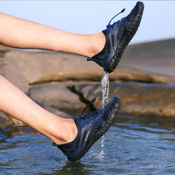 

aqua shoes летняя обувь мужчины дышащие пляжные тапочки вверх по течению обувь взрослая женщина плавание сандалии дайвинг носки tenis mascul