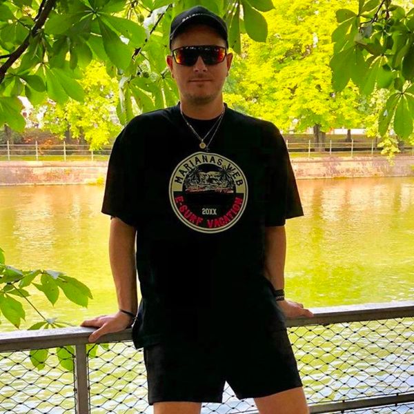 

20ss vt black logo pattern printed t-shirt coconut tree tee fashion solid simple short sleeves men women summer street t-shirt hfymtx619, White;black