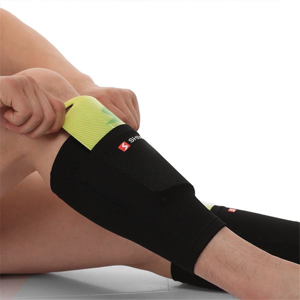 

2pcs 1pair football protection socks with football pocket shin guards children breathable nylon leg sleeves to prevent injuries, Black;gray