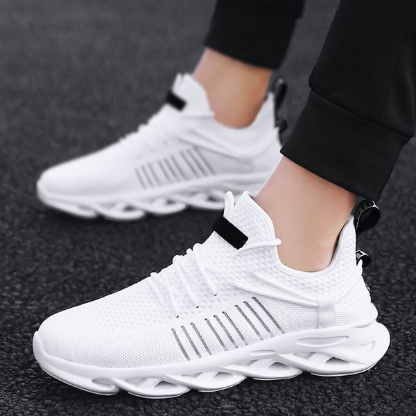 

running shoes for women mens trainers athletic sports red black fashion men running designer trainers sneakers eur 39-44 137c