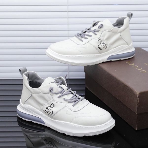 

new luxury casual shoes, fashion brand, autumn and winter men's shoes, classic style, pure white, can be matched with clothes, Black