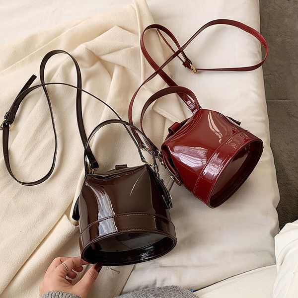 

famous design handheld small bag women 2020 new fashion patent shoulder messenger bag simple joker bucket