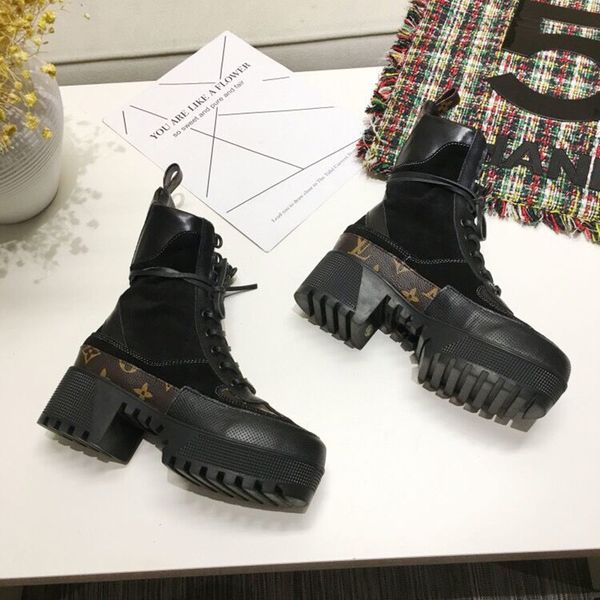 

2020 fashion european women's boots thick high-heeled front lace-up short tube printing color-matching martin boots factory direct sale, Black
