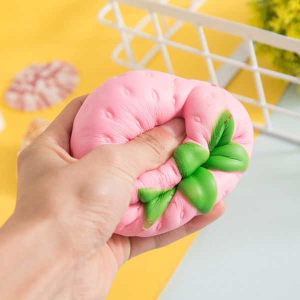 

mini simulated big strawberry pu doll slow rebound decompression toy foam relaxed toy decoration soft toy cake sample model