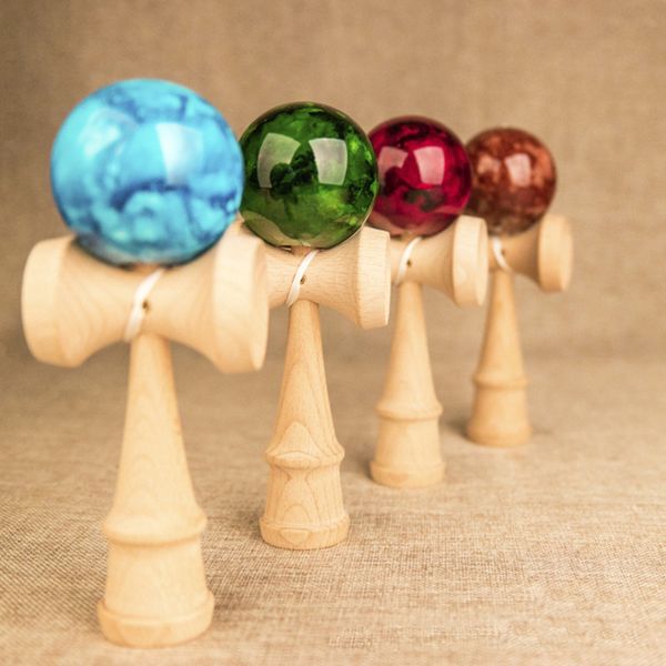 

18 см kendama мяч деревянные игрушки мраморный цвет kendama профессиональный умелый жонглирование мячи игрушки для взрослых детей случайные