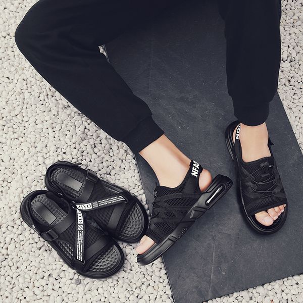 

the trend of breathable men's sandals in summer of 2019, Black