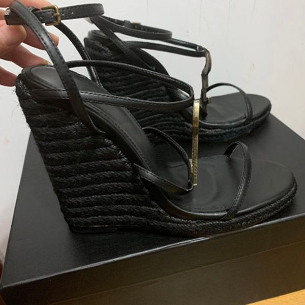 kadın deri damızlık sandalet T-kayışı sandalet yaz Yüksek Topuklu ayakkabı perçinler Bayanlar Seksi parti ayakkabıları 9.5 cm kutusu ile 5 renk