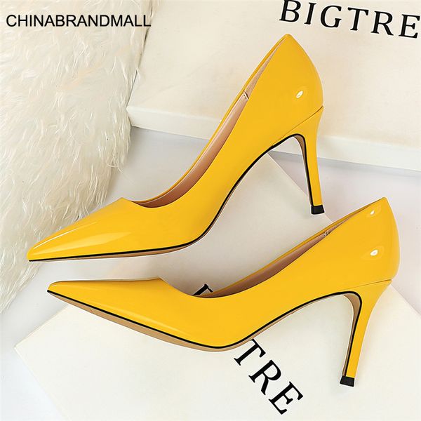 

2020 new women yellow blue 8.5cm high heels pumps patent leather female scarpins office pointed toe tacons pumps shoes plus size, Black