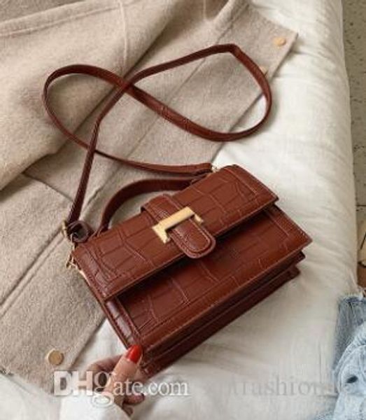 

2020 new fashion ladies small shoulder bag messenger bag designers luxurys handbag walleta29