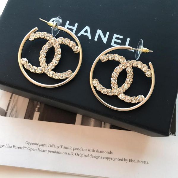 

2019 de igner earring luxury brand de igner jewelry women earring in europe and the united tate popular holiday gift