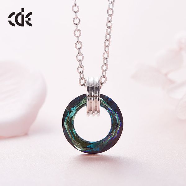 

fashion- and american necklace with swarovski crystal circle necklace, Silver
