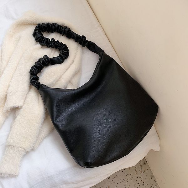 

2019 single shoulder bucket nylon canvas bag