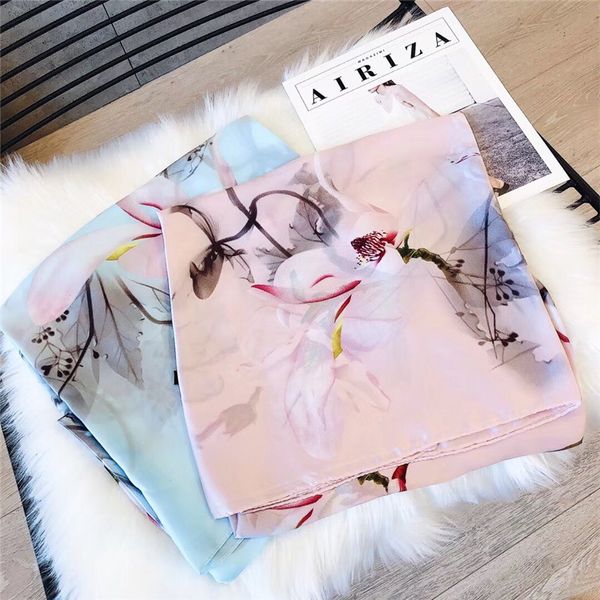 A nova moda Ms. Tinta Silk Impresso Scarf Spring e Summer Sunscreen xale Yiwu Fabricantes Atacado 26