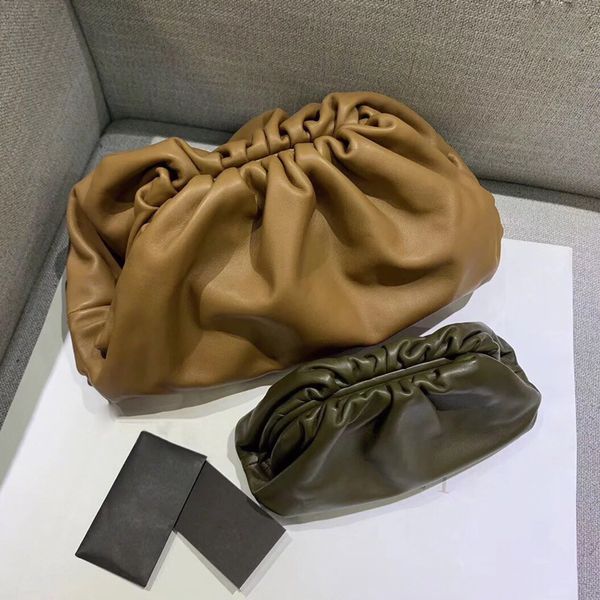 

2019 new art unique tyle cloud bag love ummer ge flaky cloud 5a oft leather ladie houlder bag clutch bag hipping