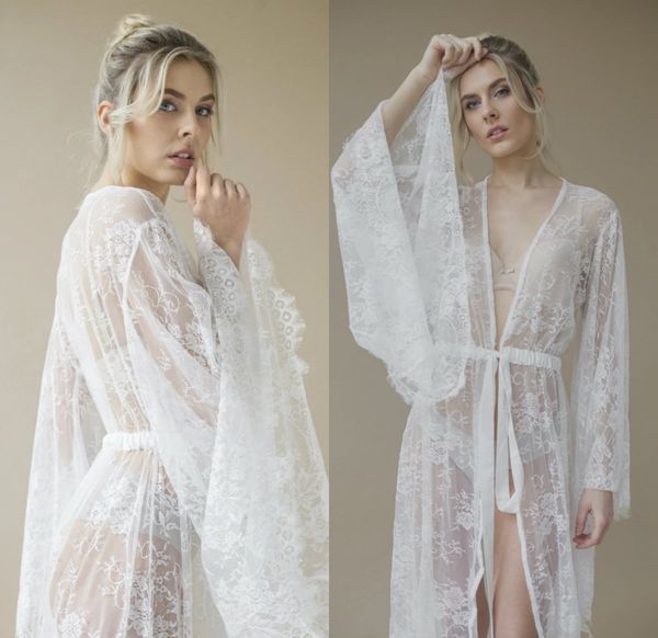 Ucuz Beyaz Nedime Elbiseler Seksi Uzun Kollu Sheer Tül Dantel Gece Kıyafeti Kadınlar Için Sweep Tren Düğün Bornoz Custom Made Housewear