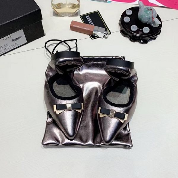 

новая fashoin женщина обуви дамы плоский женский trend женщины обувь повседневная обувь элегантный rhinestone pionted toes ботинки платья ba, Black