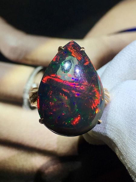 820 Güzel Takı Saf 18K Rose Gold Doğal Değerli Opal 11.8ct Taş elmas Kadın İnce Yüzük Jewelries olarak CJ191205 Presents