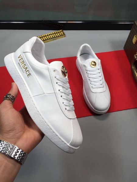 

2019 summer new low-shoes, fashion casual shoes, comfortable wild white shoes, sneakers, original box packaging 38-44, Black