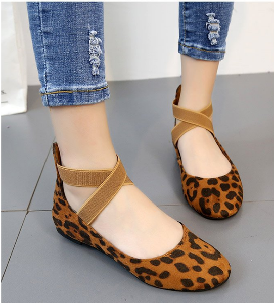 

large size single shoes retro flat bottom round head shallow mouth female cross strap leopard pattern casual flat shoes female, Black