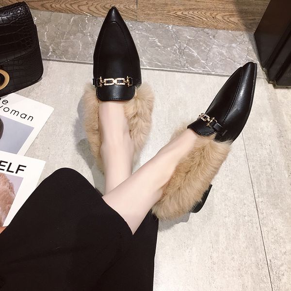 

2019 new wearing a pointed fur plus velvet flat muller lazy peas shoes women, Black