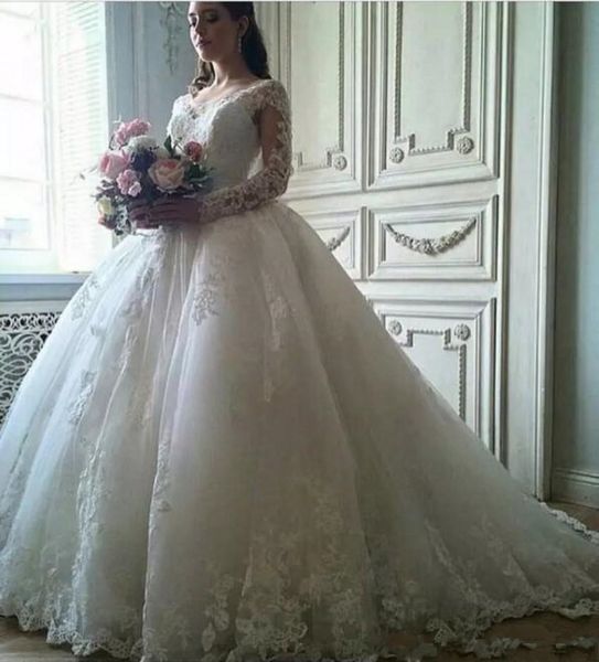

African Ball Gown Wedding Dresses Vestidos Sheer V Neck Long Sleeves Lace Appliqued Chapel Train Beaded Wedding Bridal Gowns Z44