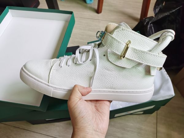 

новый дизайнер кроссовки топ коровьей моды для мужчин удобные повседневные плоские туфли высокие ботинки замок обувь красный / черный / белы, Black