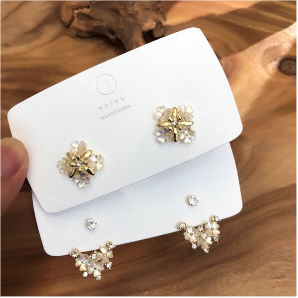 

2019 korean new colorful shell wreath stud earrings for women irregular metal sweet flower shell small cirlce brincos gift, Golden;silver