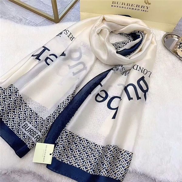 

Cachecóis hangrong54