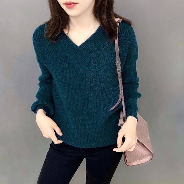 

knitted v-neck cashmere sweater 2020 spring and autumn models loose slim short paragraph long-sleeved fashion sweater women, White;black