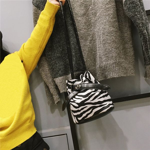 

children's plush leopard print cute shoulder bag compact leather shoulder strap messenger bag bucket 2019