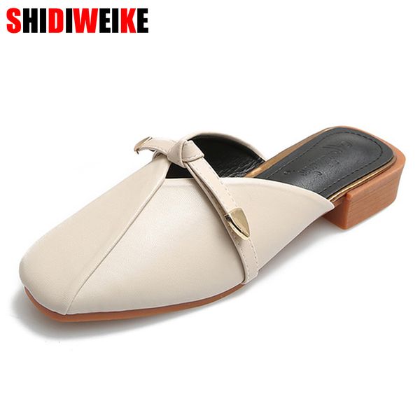 

2019 summer european and american square head slippers women wear flat slippers one pedal lazy half drag metal decorative bow, Black