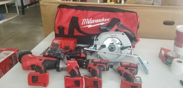 

Milwaukee 2695 25p m18 5 tool combo kit open box 52
