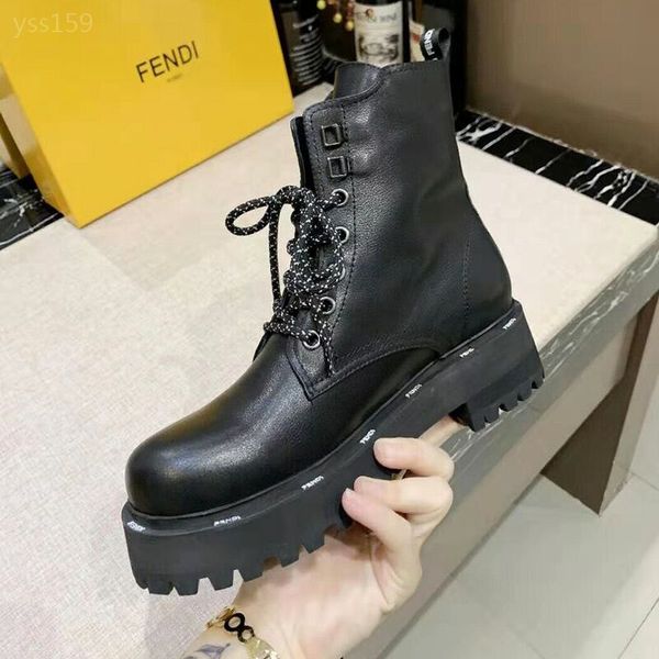 

boots female 2019 autumn and winter short tube handsome martin boots female british lace-up british wind of low-heeled vintage short boots, Black