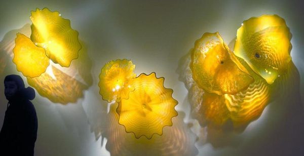 

100% mouth blown borosilicate murano lamps plate style yellow color glass plates for home and l wall art decoration