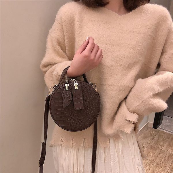 

2019 new brand crocodile pattern women round handbag designer vintage small shoulder messenger bag ladies fashion evening clutch