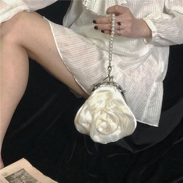 

vintage flowers pearl clutch bags 2020 new retro clip women shoulder bags female crossbody handbag elegant girls small hand