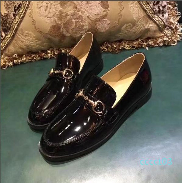 

2019 new ladies flat bottom leather shoes, genuine leather, big bottom, 3 colors, full size package 35-41, black, pink, red. ct03