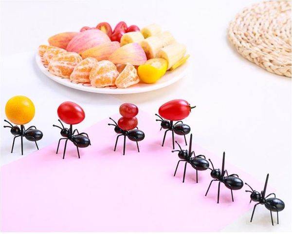 

2020 cute new creative mini black plastic ant food fork cute home decorating party kitchen furniture