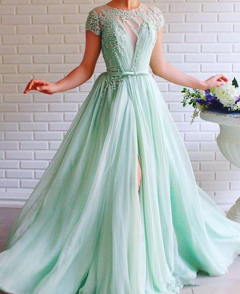 Abiti da sera sexy in chiffon verde menta con una linea 2020 Abiti da ballo con perline spaccati Abiti da festa Abiti da gala robe de soiree Abendkleider