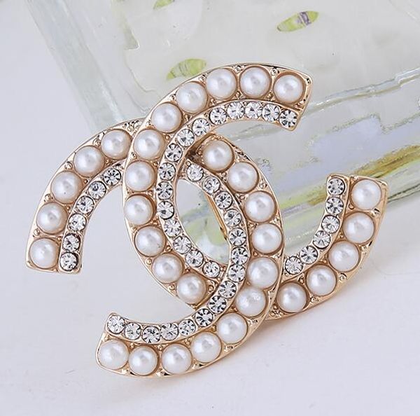 

2019 vintage cry tal big luxury brooch women letter c de igner brooch uit lapel pin fa hion jewelry acce orie gift for love