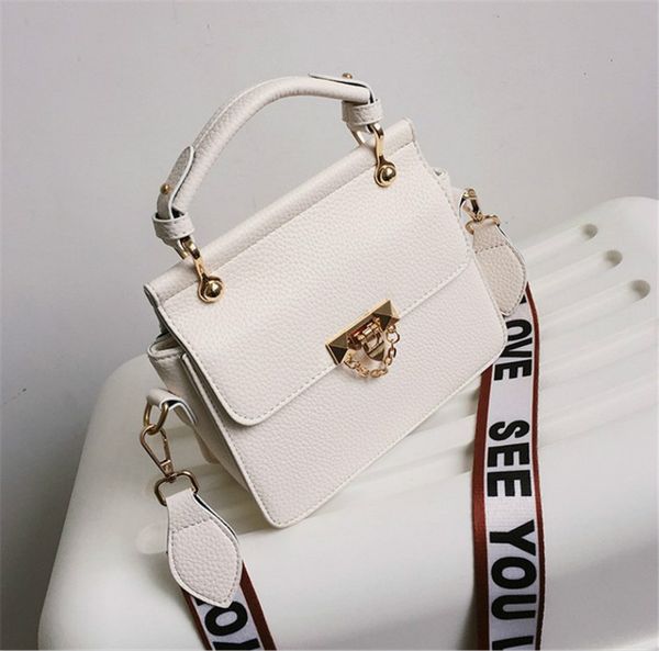 

Women Cross Body Wide Shoulder Strap Shoulder Bag Stylish Small Square Bags Hand Bag PH-CFY20051836