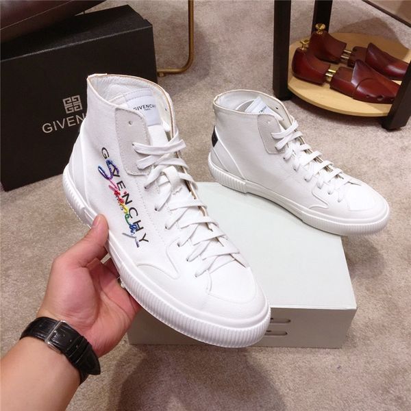 

luxury platformdesigner men's shoes wild vintage loafers driving shoes sneakers fashion high men's casual shoes non-slip11, Black