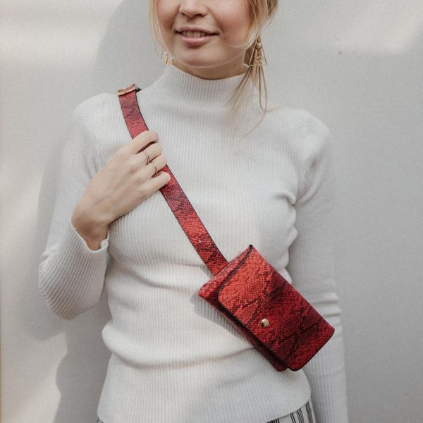 

fashion women's waist bag serpentine fanny pack outdoor hasp leather waist bag women designer chest fashion belt bags #20