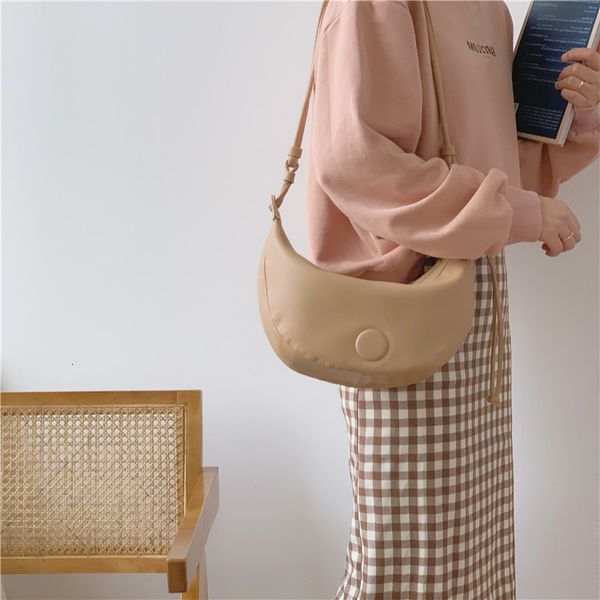 

2019 east gate woman bag personality new moon package solid color diagonal single shoulder crossbody women fashion casual tote