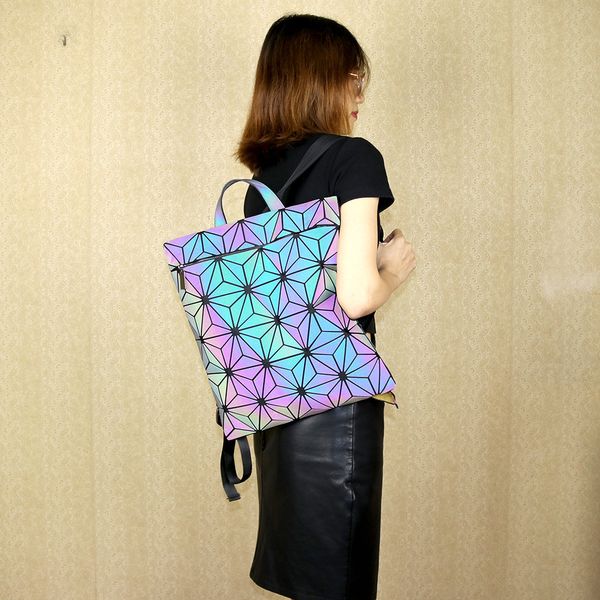 

2018 new style women's rhombus trend night light color changing laser bag fashion students geometry backpack couples backpack