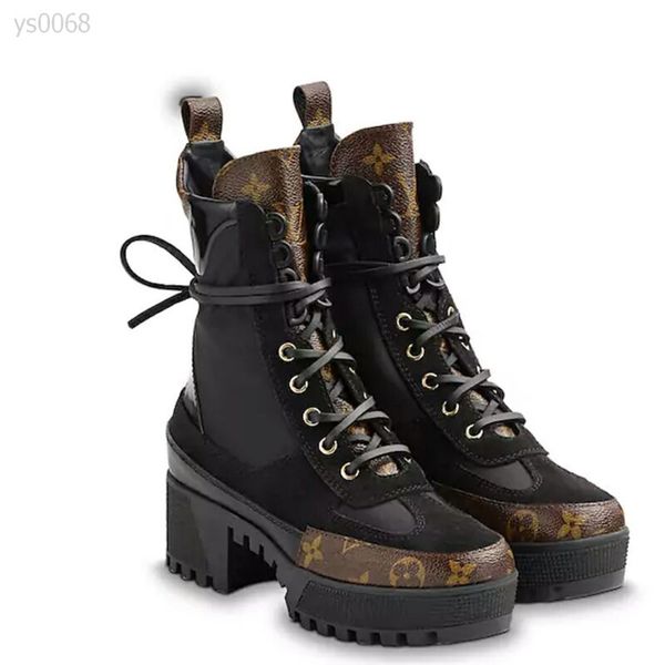 

2020 retro luxurys women boots lace-up ankle boots with wild and heavy-duty soles leisure lady martin boots, Black